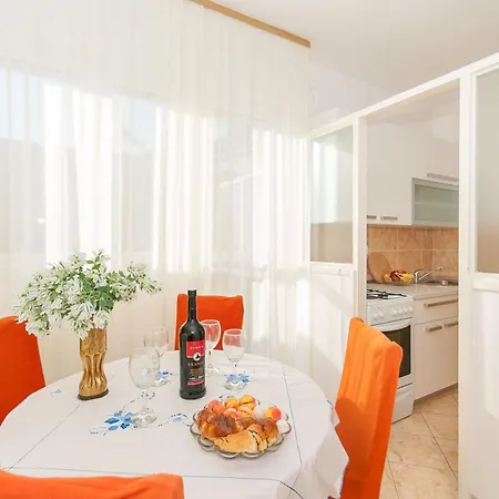 Apartment Neda *